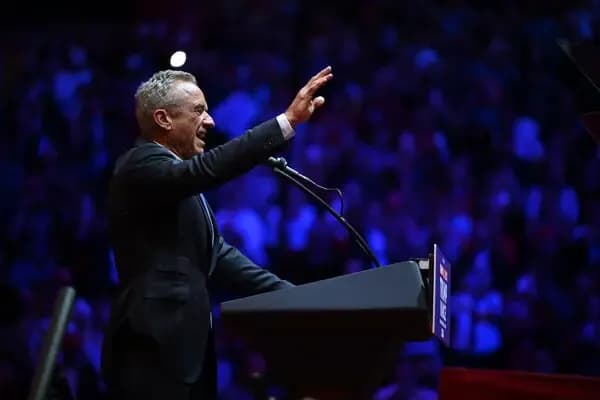 RFK Jr.: "Así es como te convierten en esclavo."